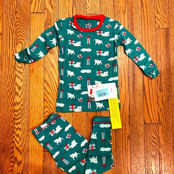 Kickee Pants Other - Kickee Pants Toddler 4T pajamas- Christmas Cedar puppies